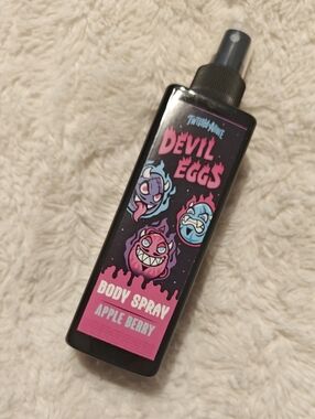 NWOT Twisted Allure Devil Eggs Apple Berry